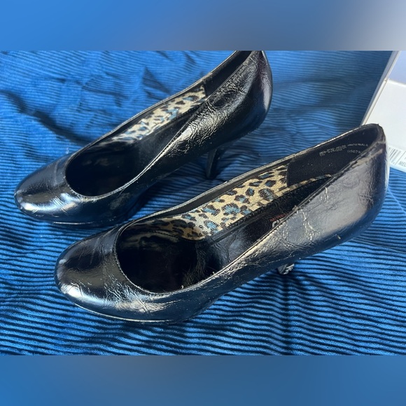 Unlisted Platform High Heel Black - Picture 3 of 4